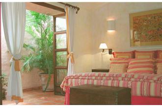 The Carriage House - 1BR Condo