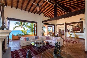 Villa McFuego - 3BR Home