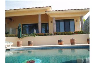 Casa de la Campana - 3BR Home + Pool