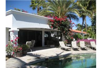 Casa de Playa - 3BR Home + Pool