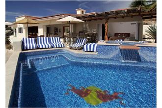 Villa del Toro Rojo - 6BR Home + Pool
