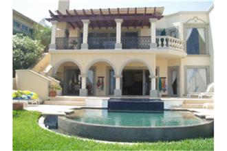 Villa Pelicano - 3BR Home + Pool
