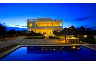 Villa Sol y Luna - 8BR Home + Private Pool